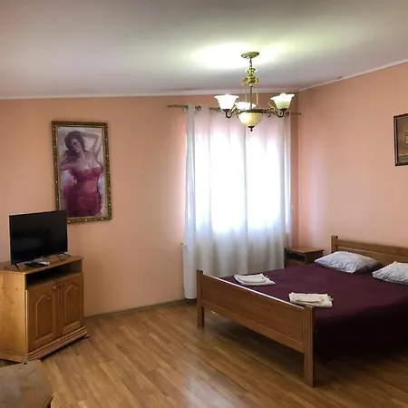 Hotel Nikolet Mukacheve