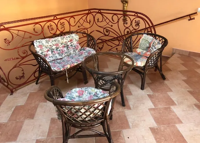 Nikolet Hotel *